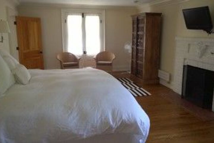 Room 25 of 57
