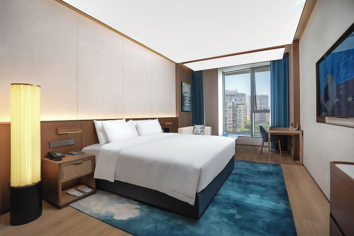 Room 8 of 44