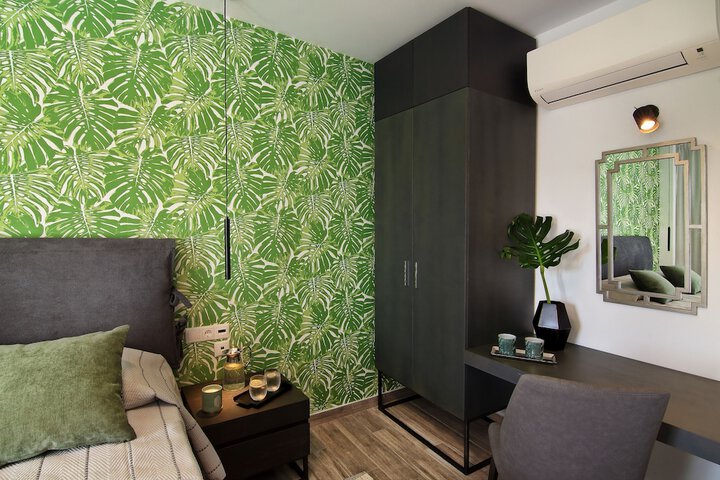 Room 16 of 127