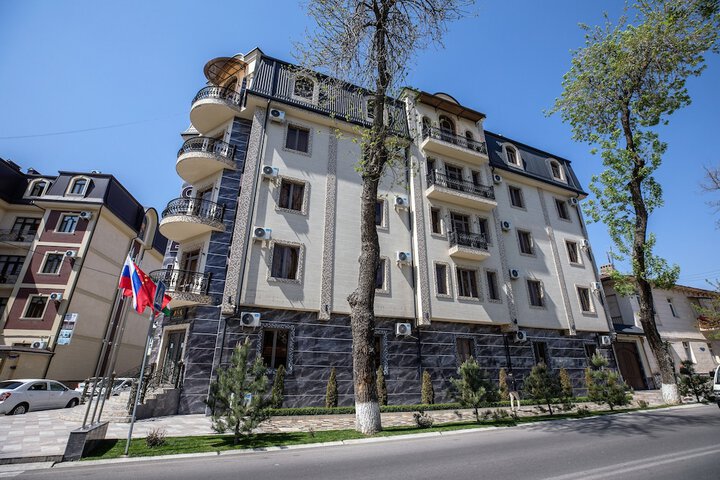 Hotel 82 of 82