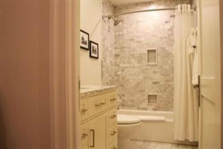 Room 2 of 15