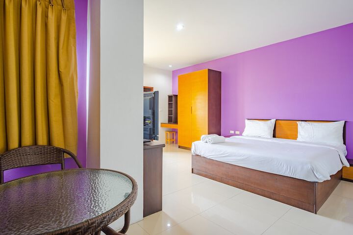 Room 16 of 53