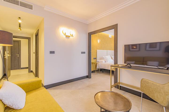 Room 25 of 57