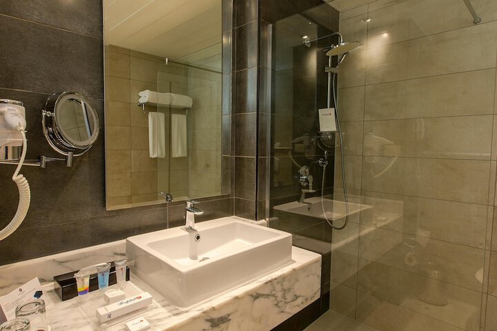 Clean Restrooms