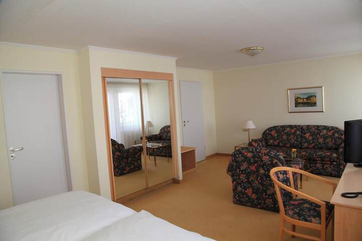 Room 16 of 45