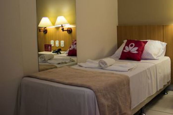 Room 15 of 24