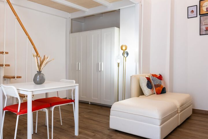 Room 4 of 26