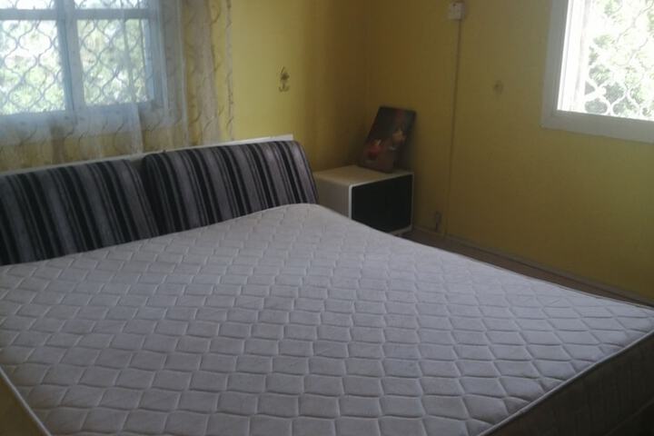 Room 11 of 35