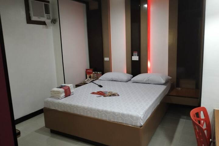 Room 7 of 20