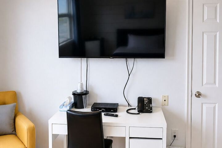 Room 15 of 65
