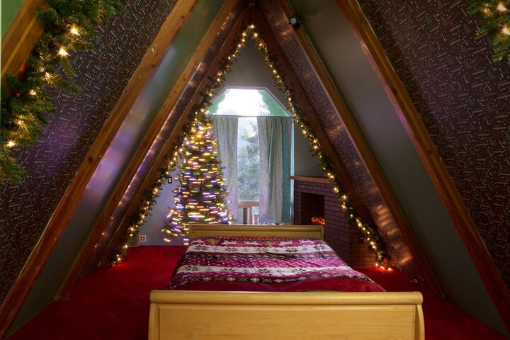 Room 7 of 77