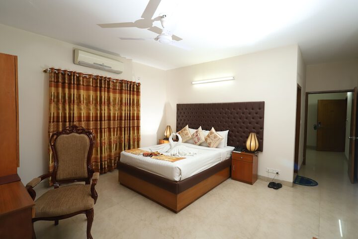Room 30 of 40