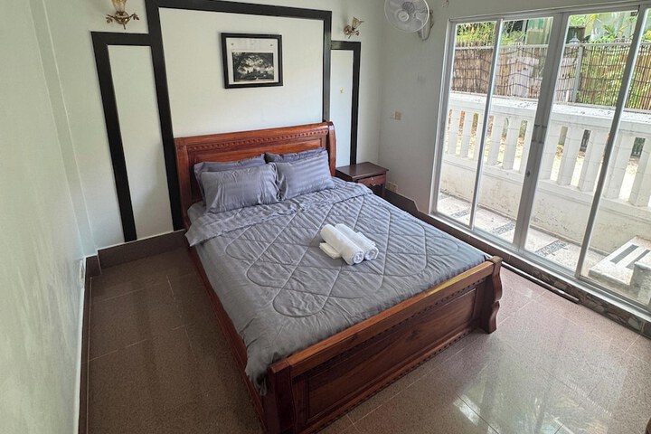 Room 7 of 36