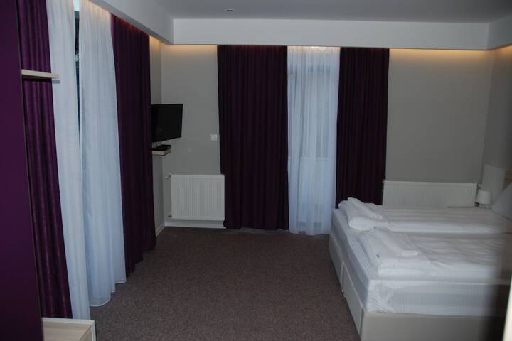 Room 15 of 39