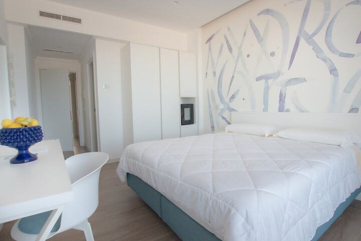 Room 20 of 63