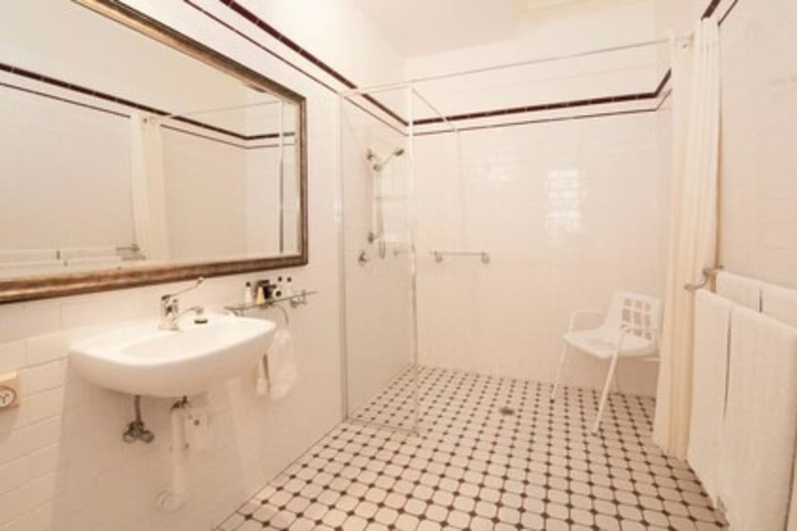 Room 15 of 54