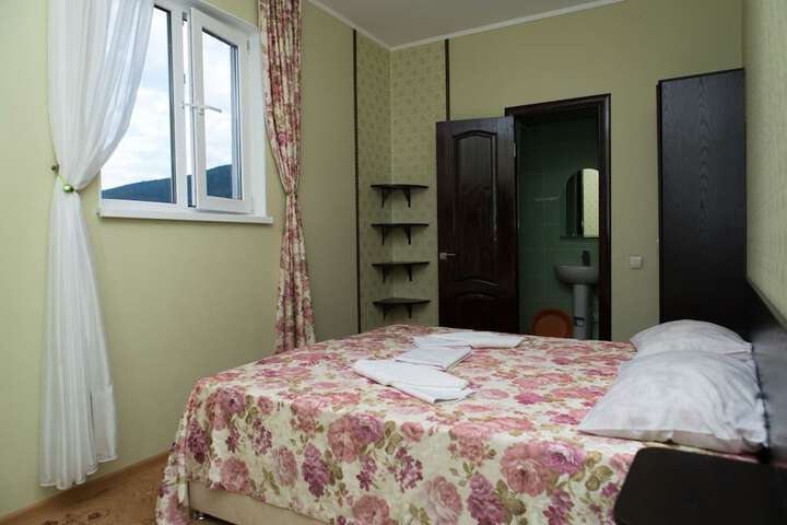 Room 2 of 54