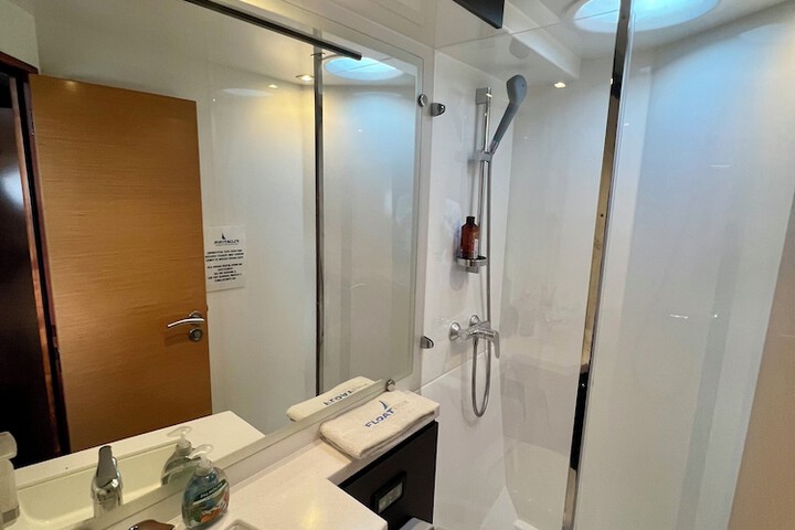 Room 21 of 46