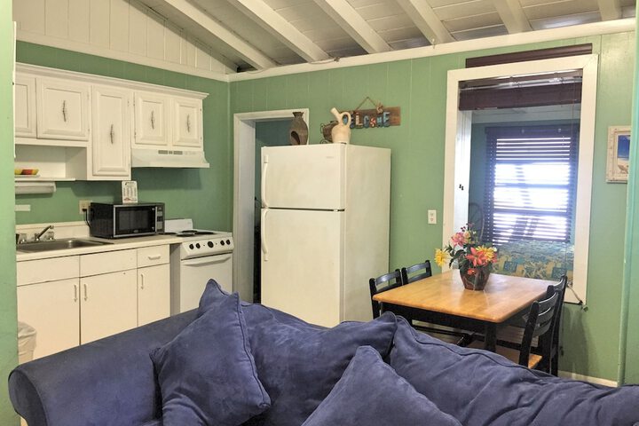 Room 4 of 131