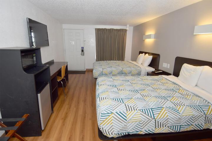 Room 13 of 26