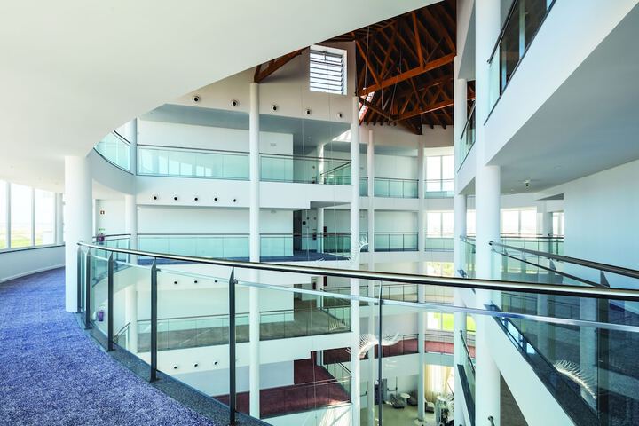 Entrance & Lobby
