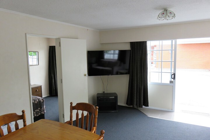 Room 52 of 141