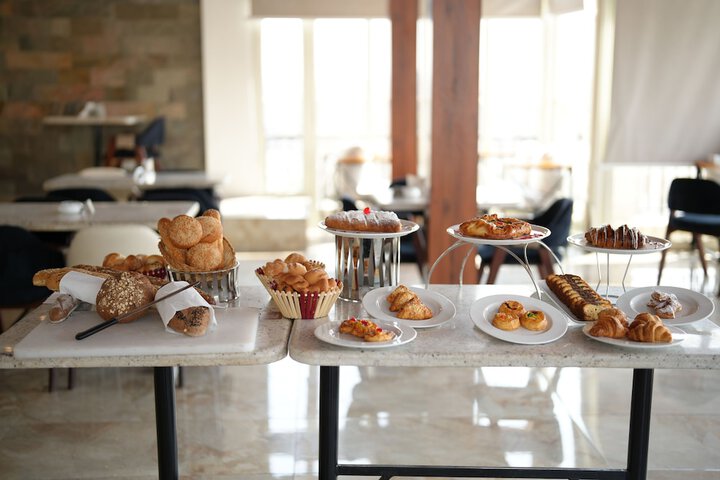 Breakfast/Coffee Service 59 of 101