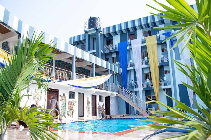 Hotel 53 of 60