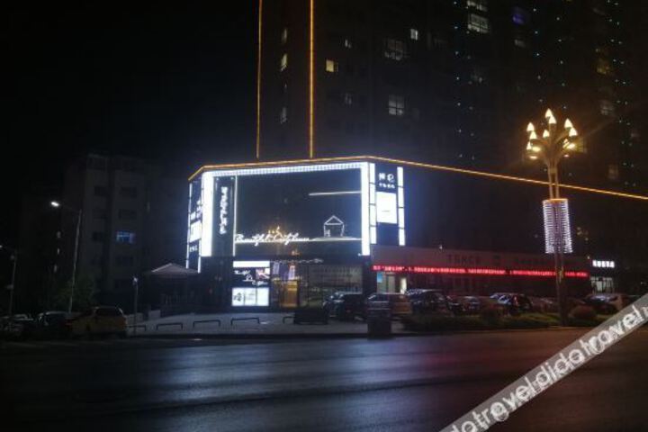 Hotel 8 of 19