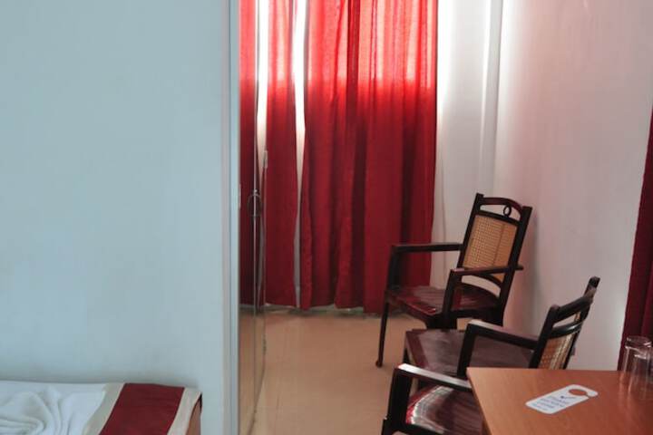Room 18 of 94