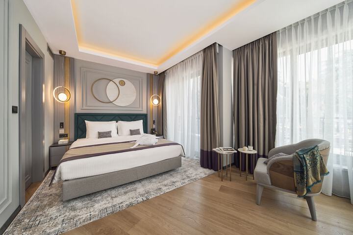 Room 5 of 27