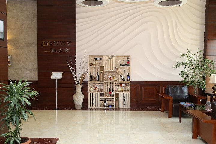 Hotel Interior 8 of 113