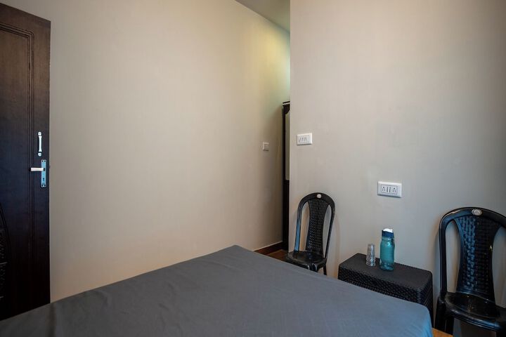 Room 3 of 17