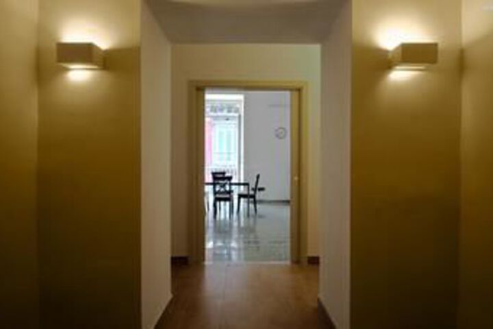 Room 7 of 9