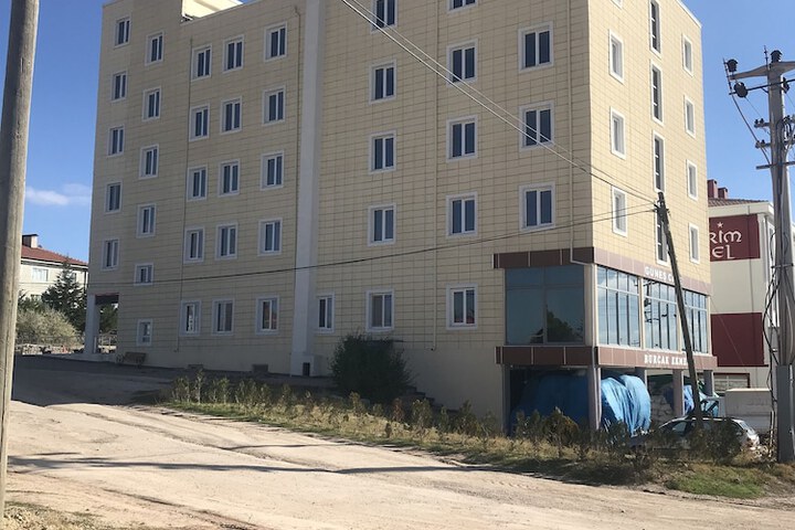 Hotel Exterior 38 of 47
