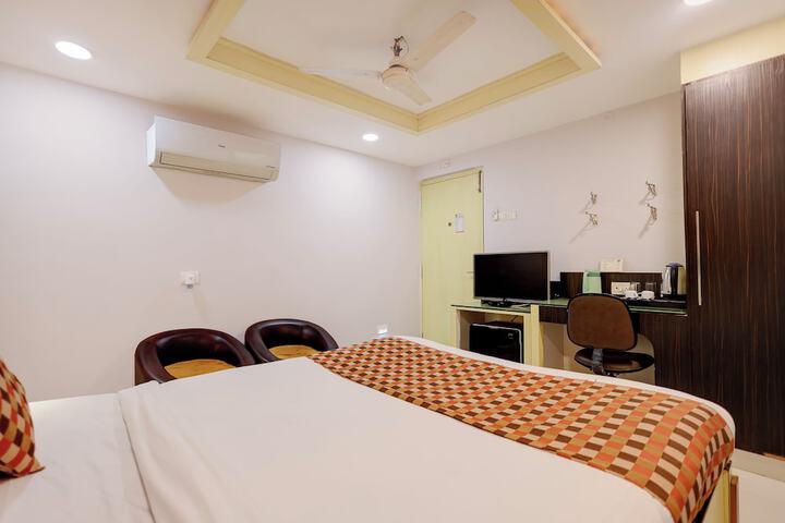 Room 52 of 73