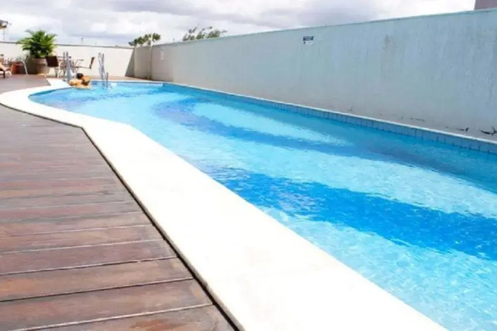 Pool 11 of 17