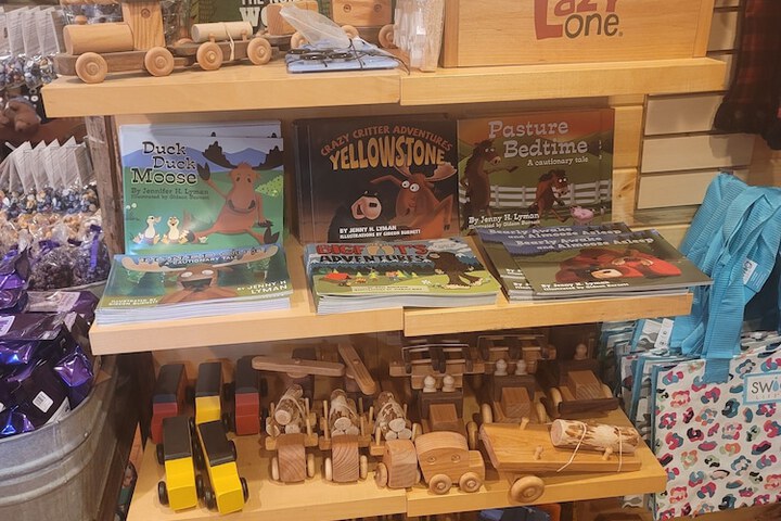 Gift Shop 106 of 147