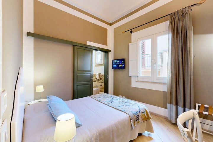 Room 39 of 210