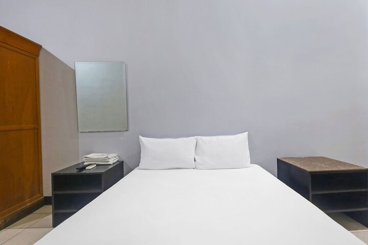 Room 14 of 30