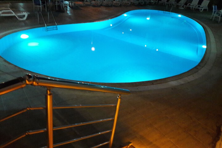 Pool 15 of 48