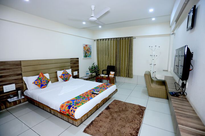 Room 10 of 21