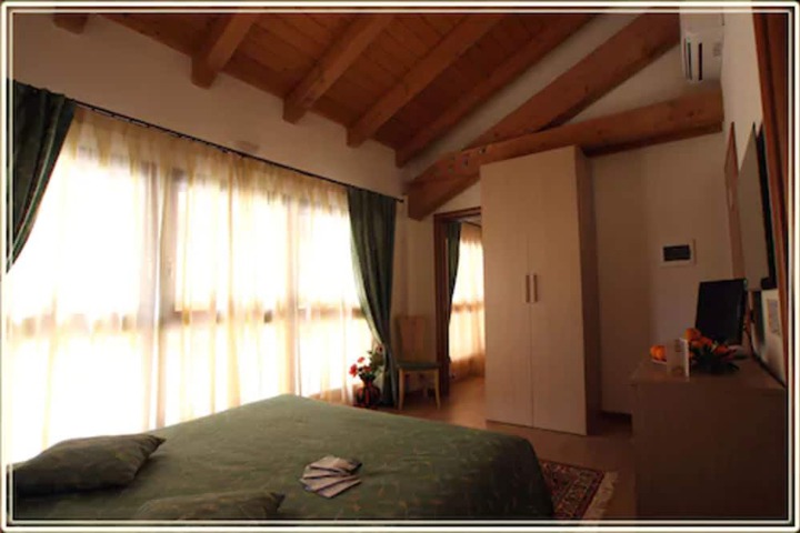 Room 13 of 46