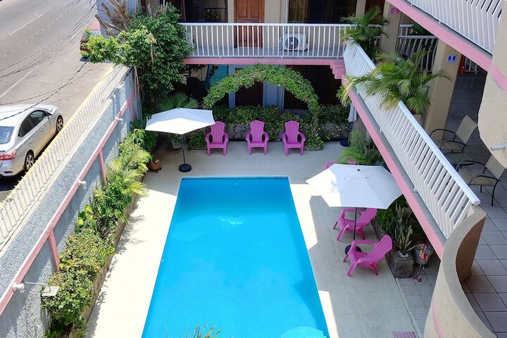 Pool 43 of 90