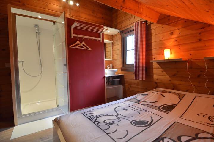 Room 17 of 36