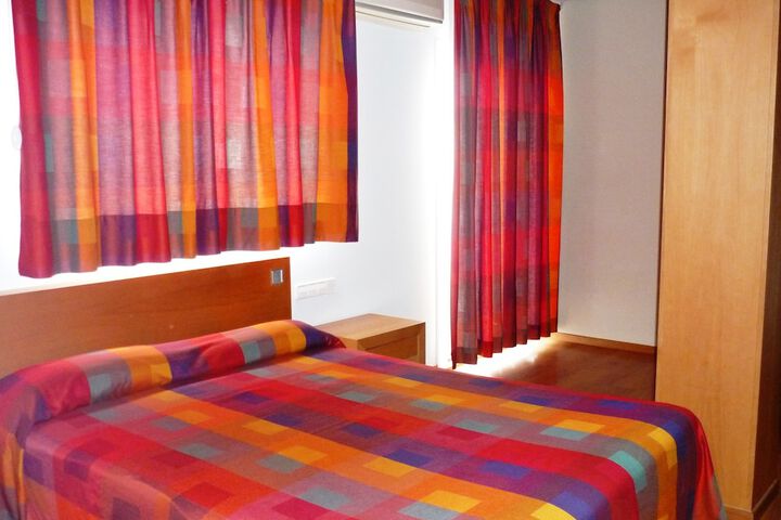 Room 10 of 31