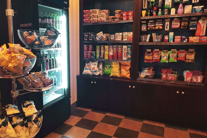 Snack bar