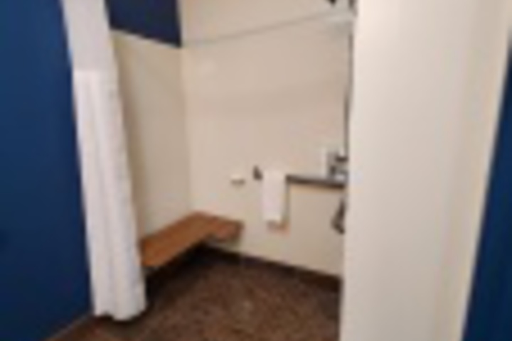 Room 329 of 336