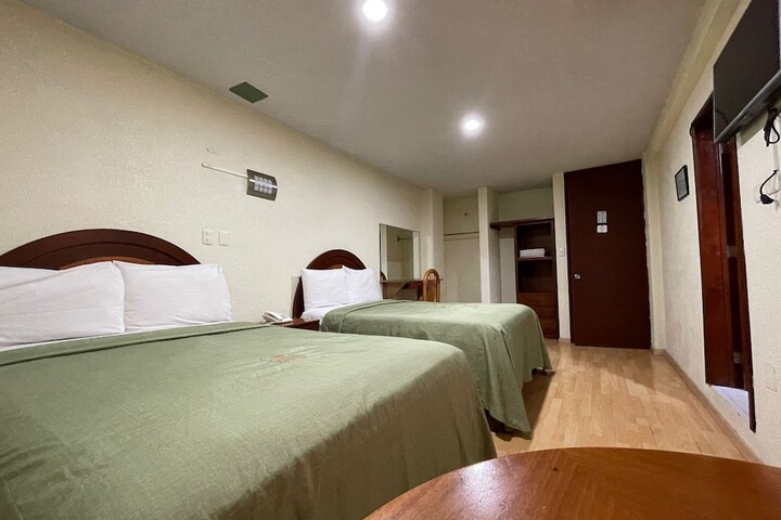 Room 20 of 36