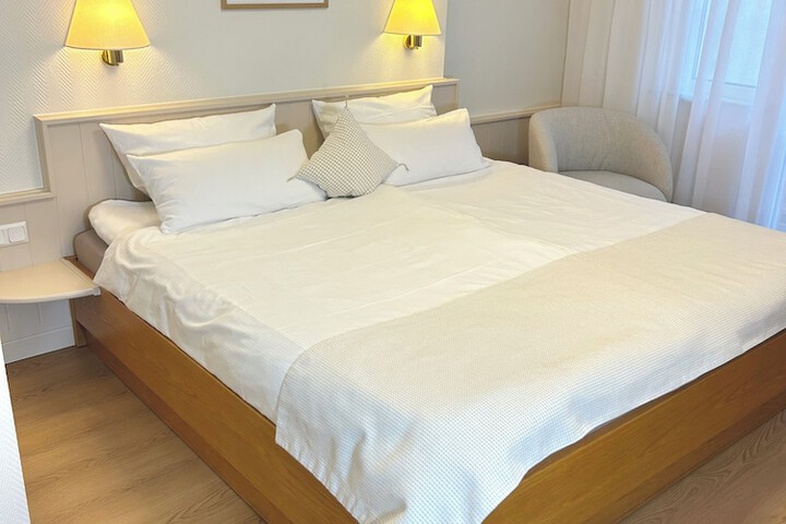Room 34 of 70
